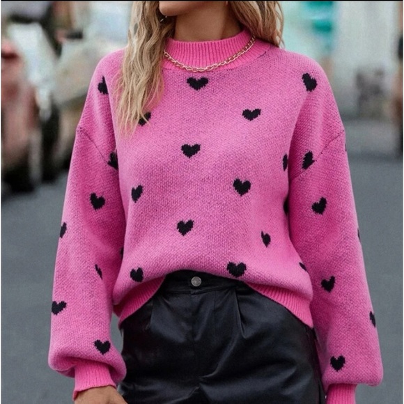 New pink heart print mock neck sweater - Picture 2 of 6